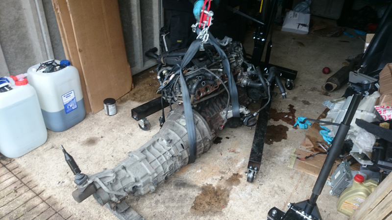 We decided to try and fit the engine and gearbox in 1 go. Without the exhaust should be possible.